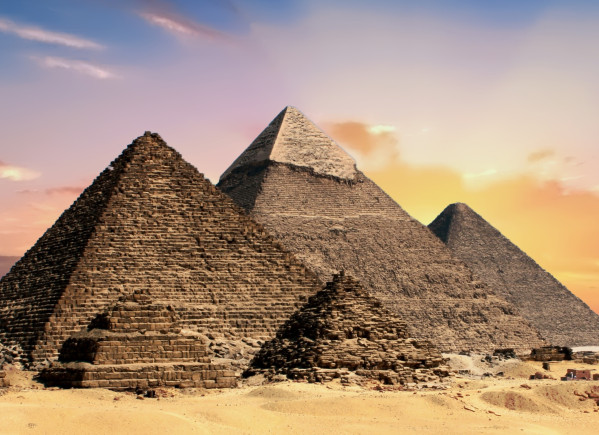 新闻资讯pyramids-2371501.jpg